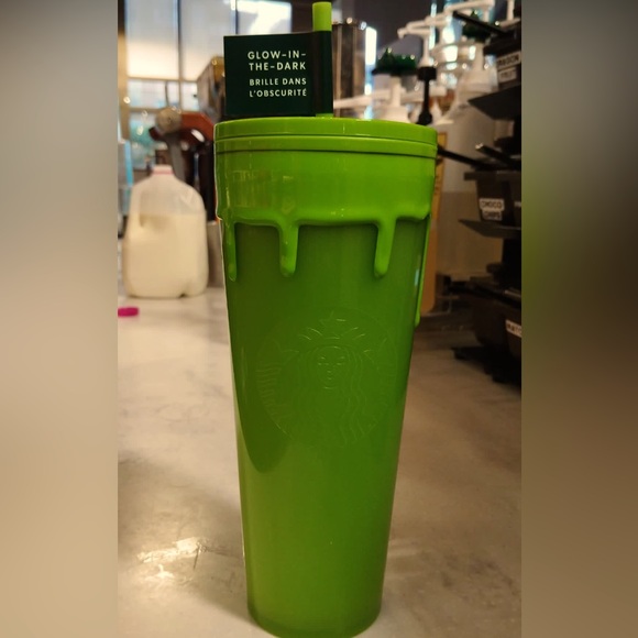 Starbucks NWT GITD Halloween 2023 Green Slime Venti Tumbler - Picture 1 of 1